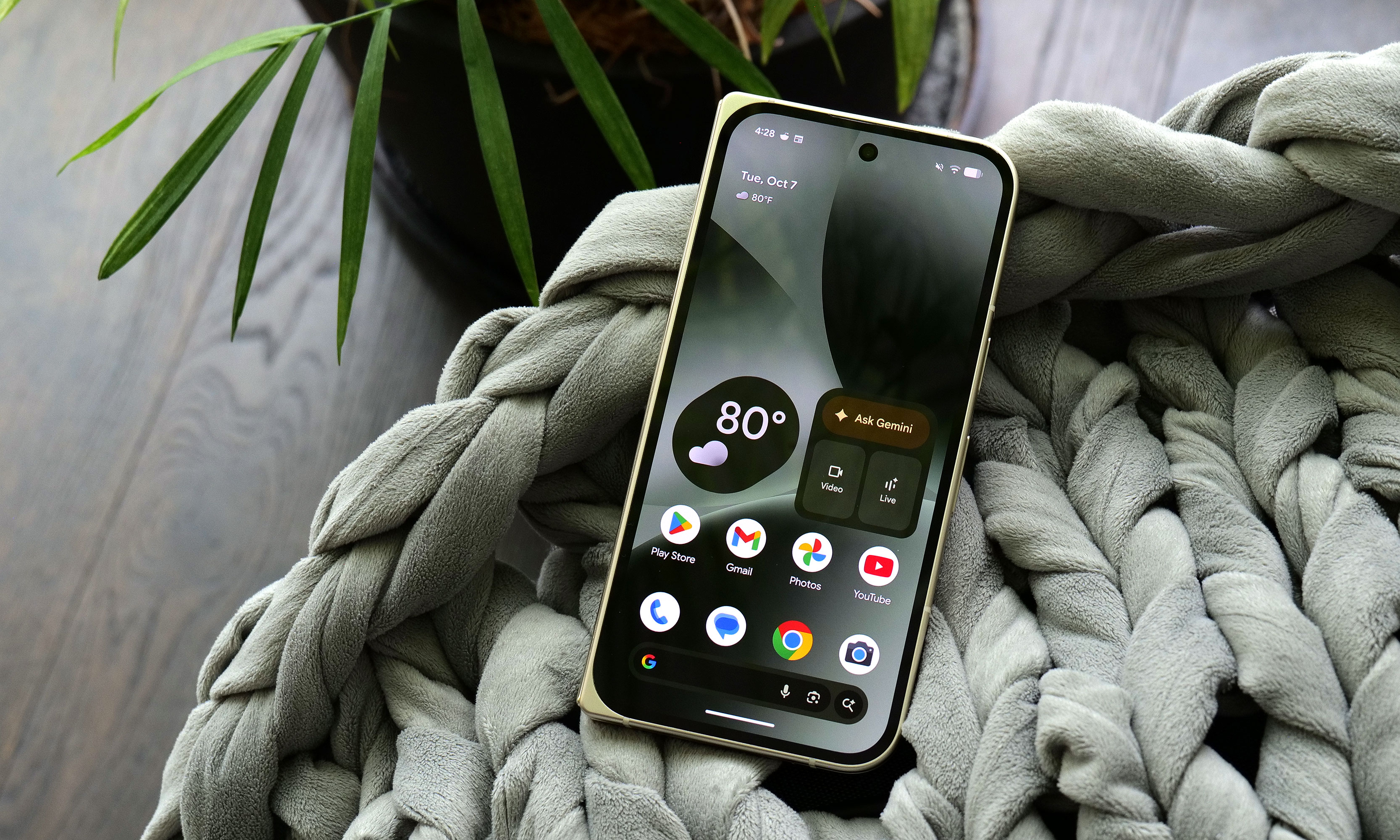 Google Pixel 10 Pro Fold hands-on review