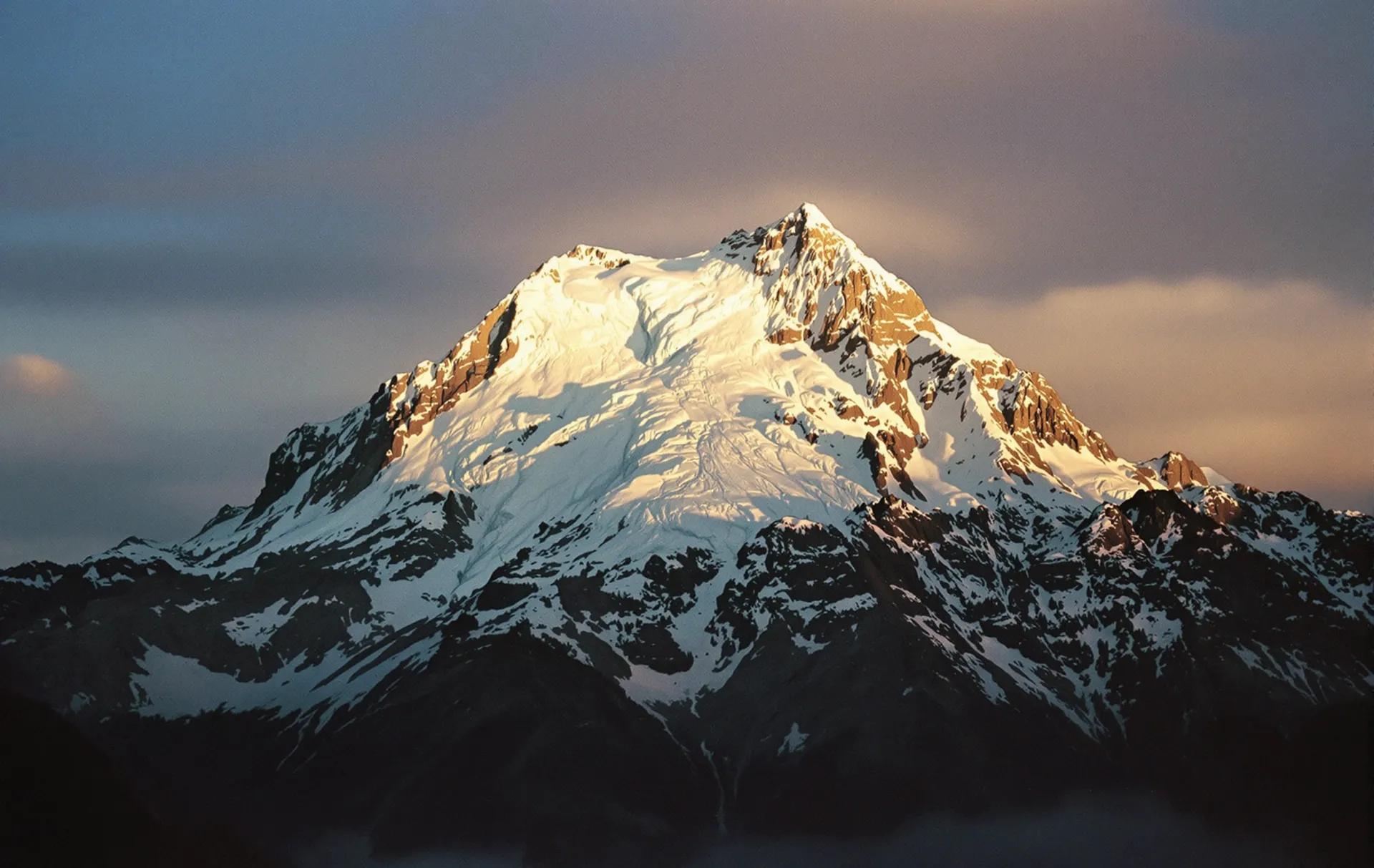 FLUX 1.1 vs SDXL vs Midjourney v7 AI image generation comparison