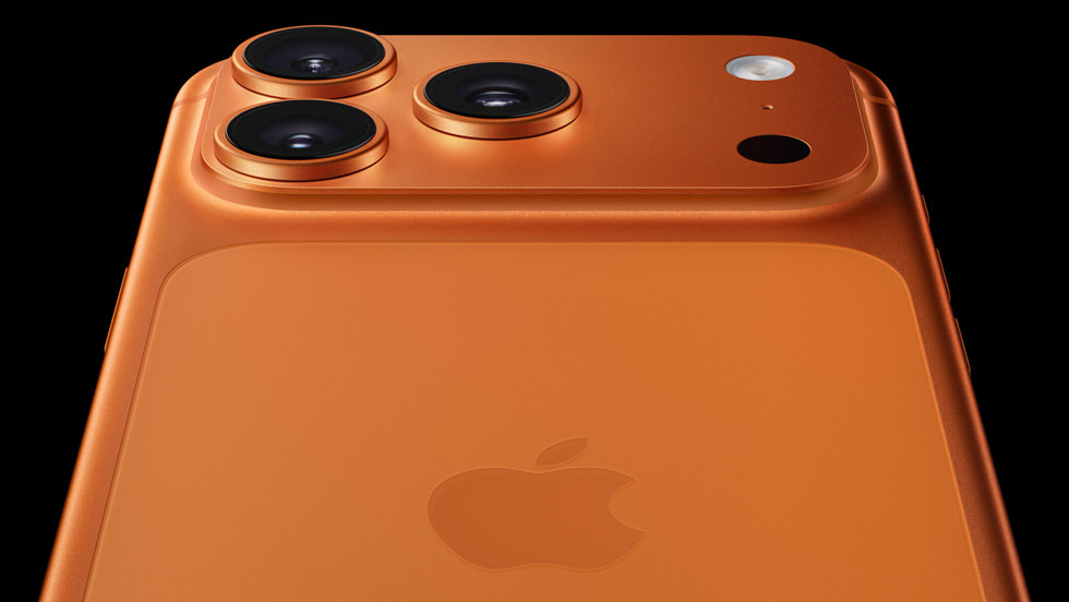 iPhone 17 Pro Camera Bar close-up showing the full-width camera plateau design