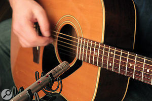 Acoustic guitar mic placement vanilla position at neck-body junction