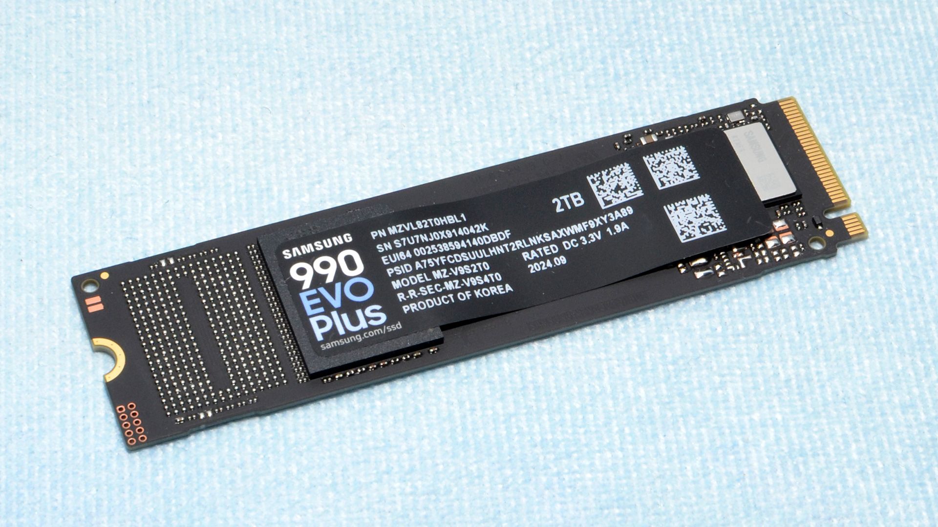 삼성 990 EVO Plus 4TB NVMe SSD 제품 사진