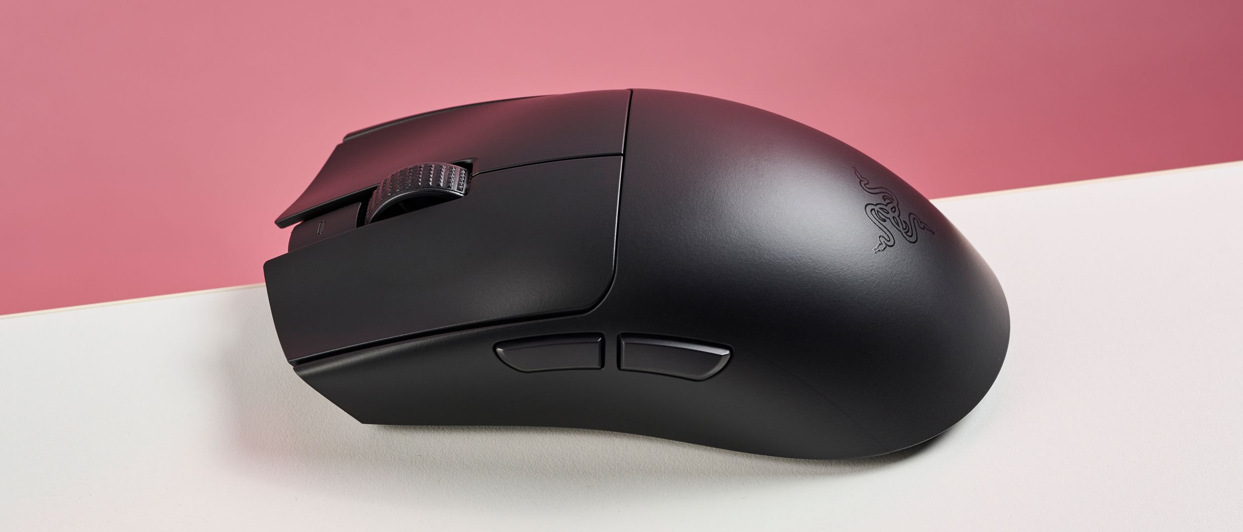 Razer Viper V3 Pro design detail and button layout