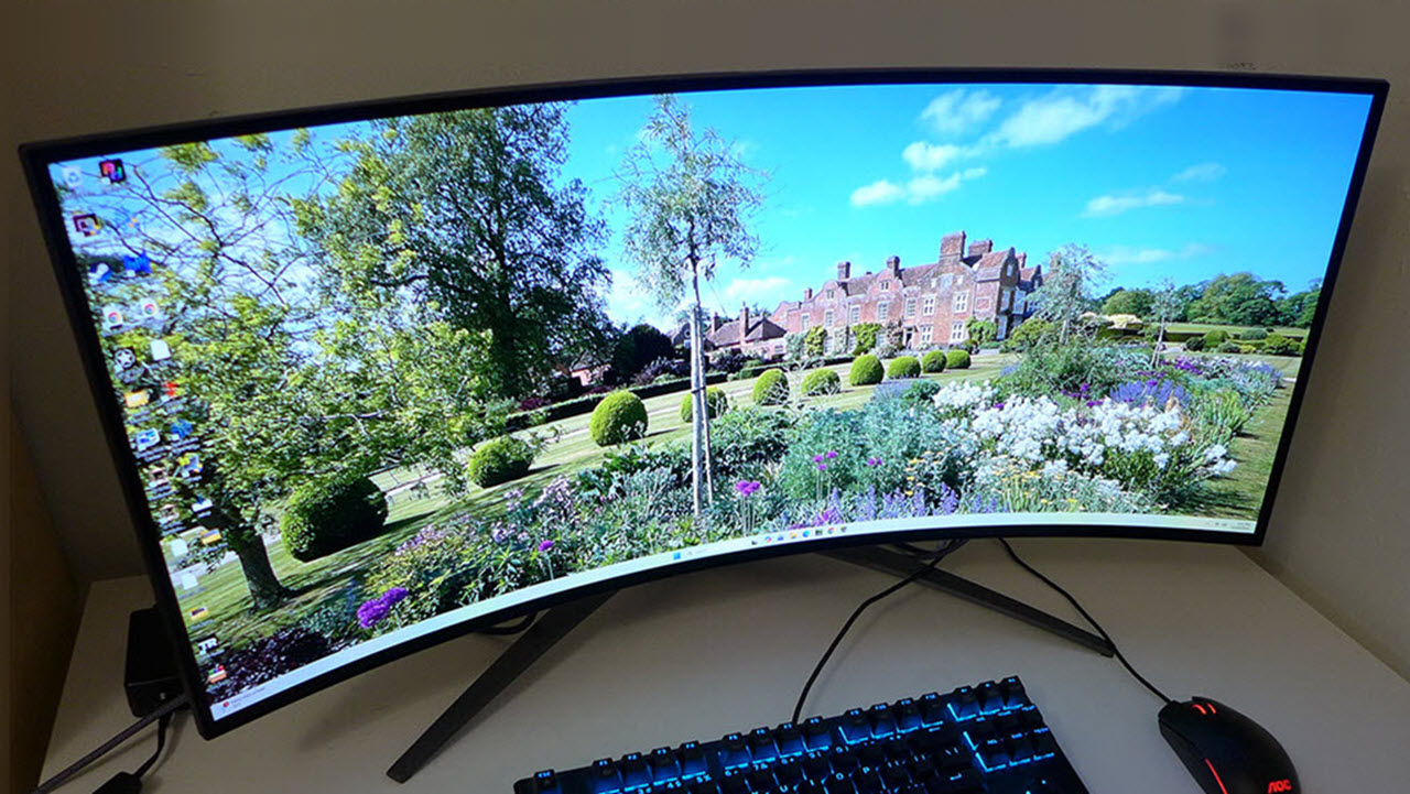 Corsair Xeneon Flex OLED 45-inch bendable gaming monitor front view