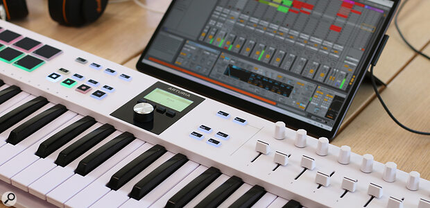 Arturia KeyLab Essential mk3 MIDI controller overview
