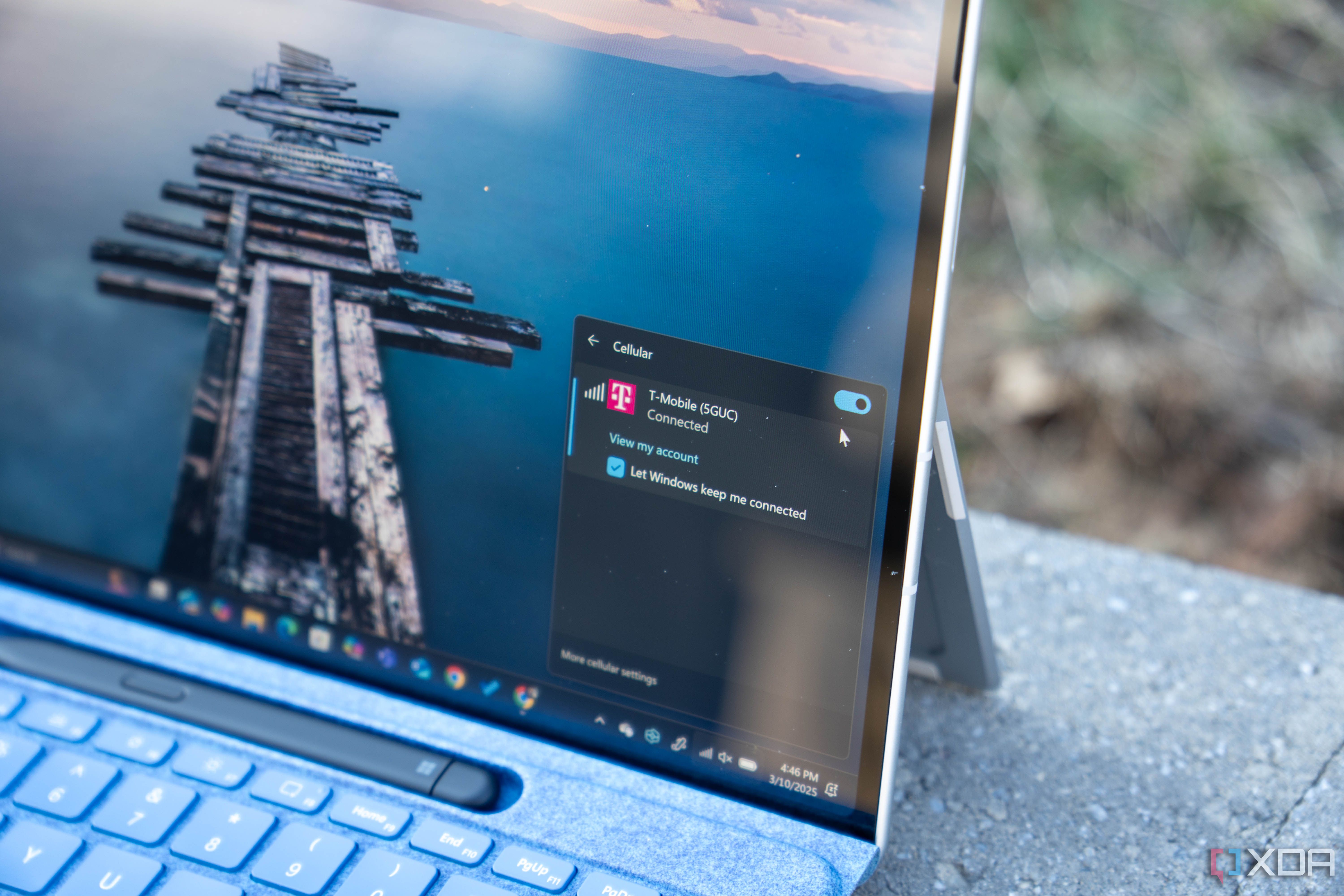 Surface Pro 11 5G model hands-on photo