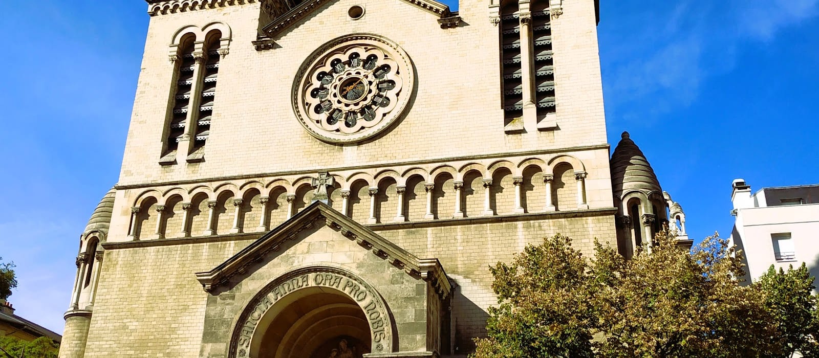 Église Sainte-Anne de la Butte-aux-Cailles