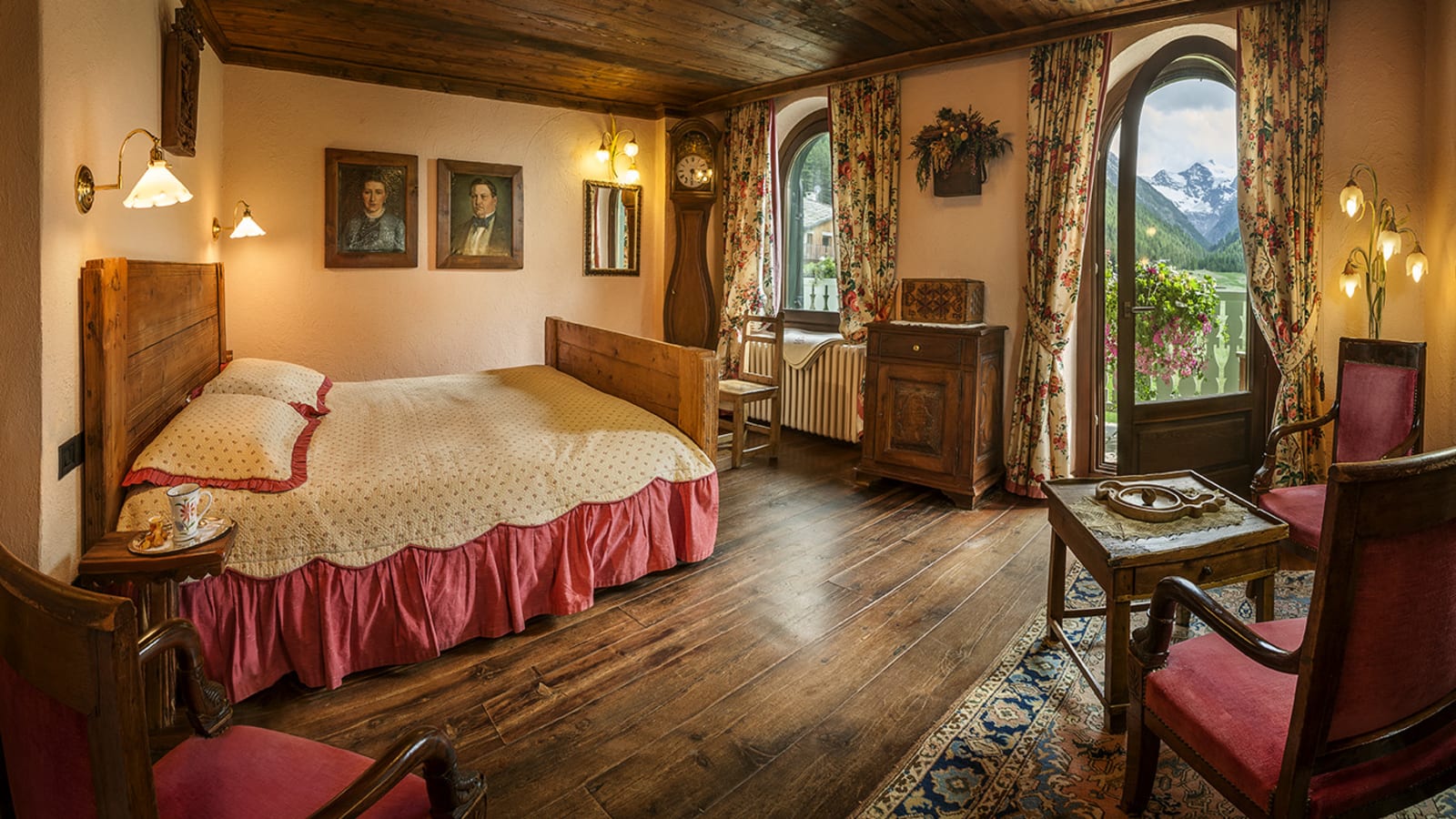 Cozy Bellevue Hotel & Spa Cogne