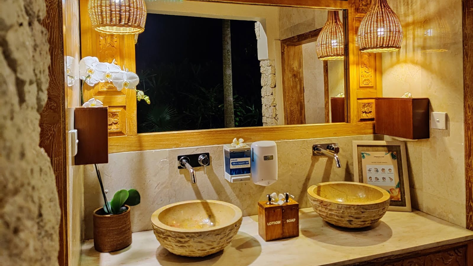 Warm Belmond Jimbaran Puri Bali