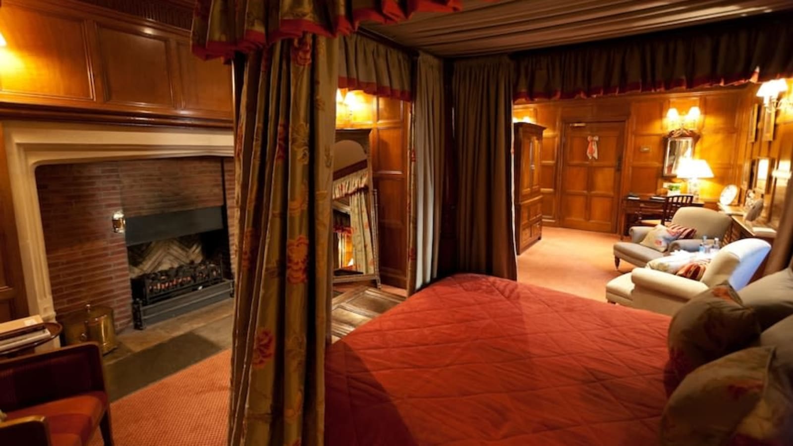 Luxurious bedroom Hôtel Buckland Manor Buckland