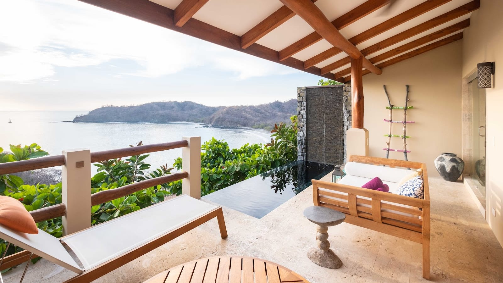 Inviting Casa Chameleon at Las Catalinas