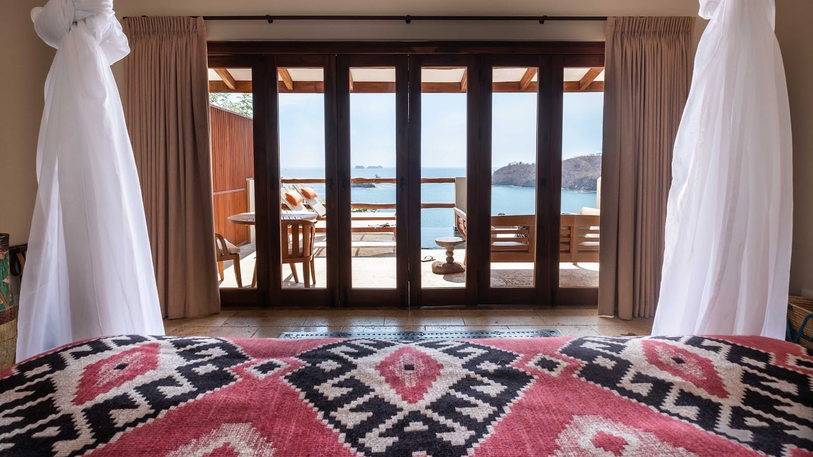 Inviting Casa Chameleon at Las Catalinas