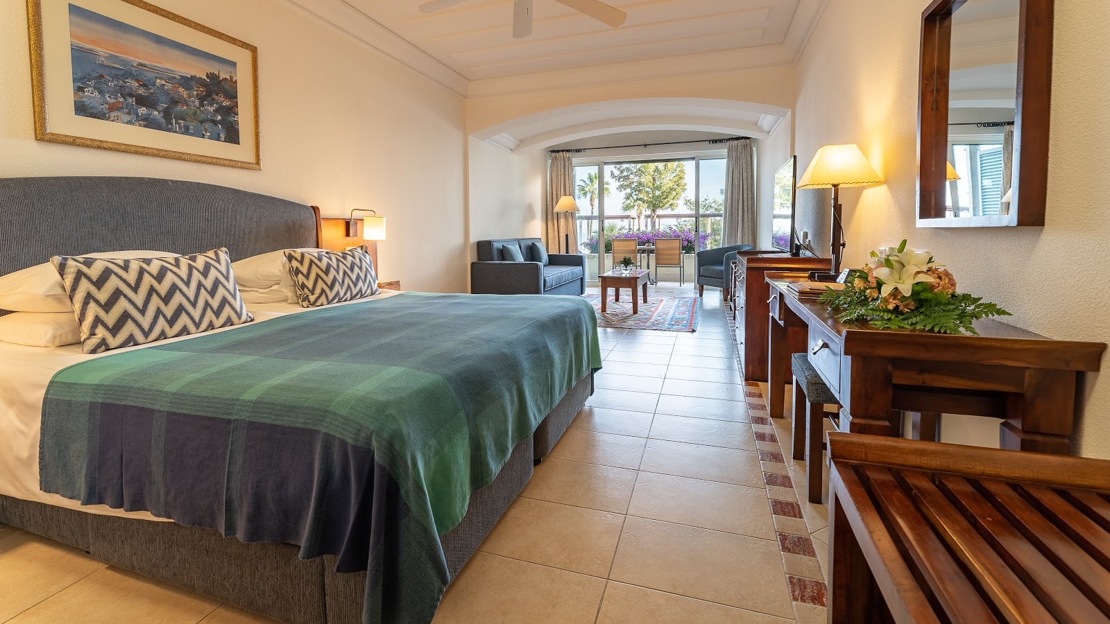 Cozy Columbia Beach Resort Pissouri