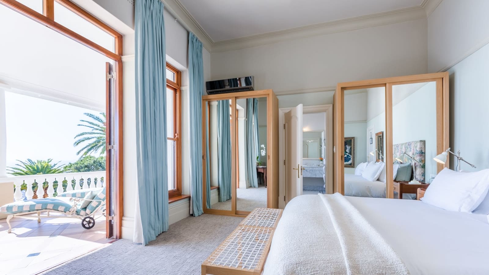 Inviting Ellerman House Cape Town