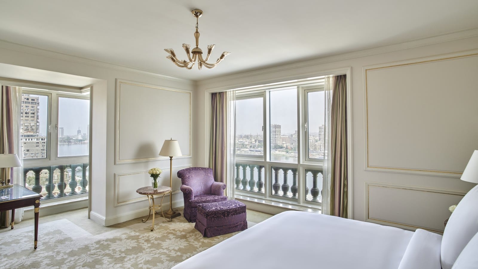 Elegant Four Seasons Hotel Cairo at The First Residence Cairo