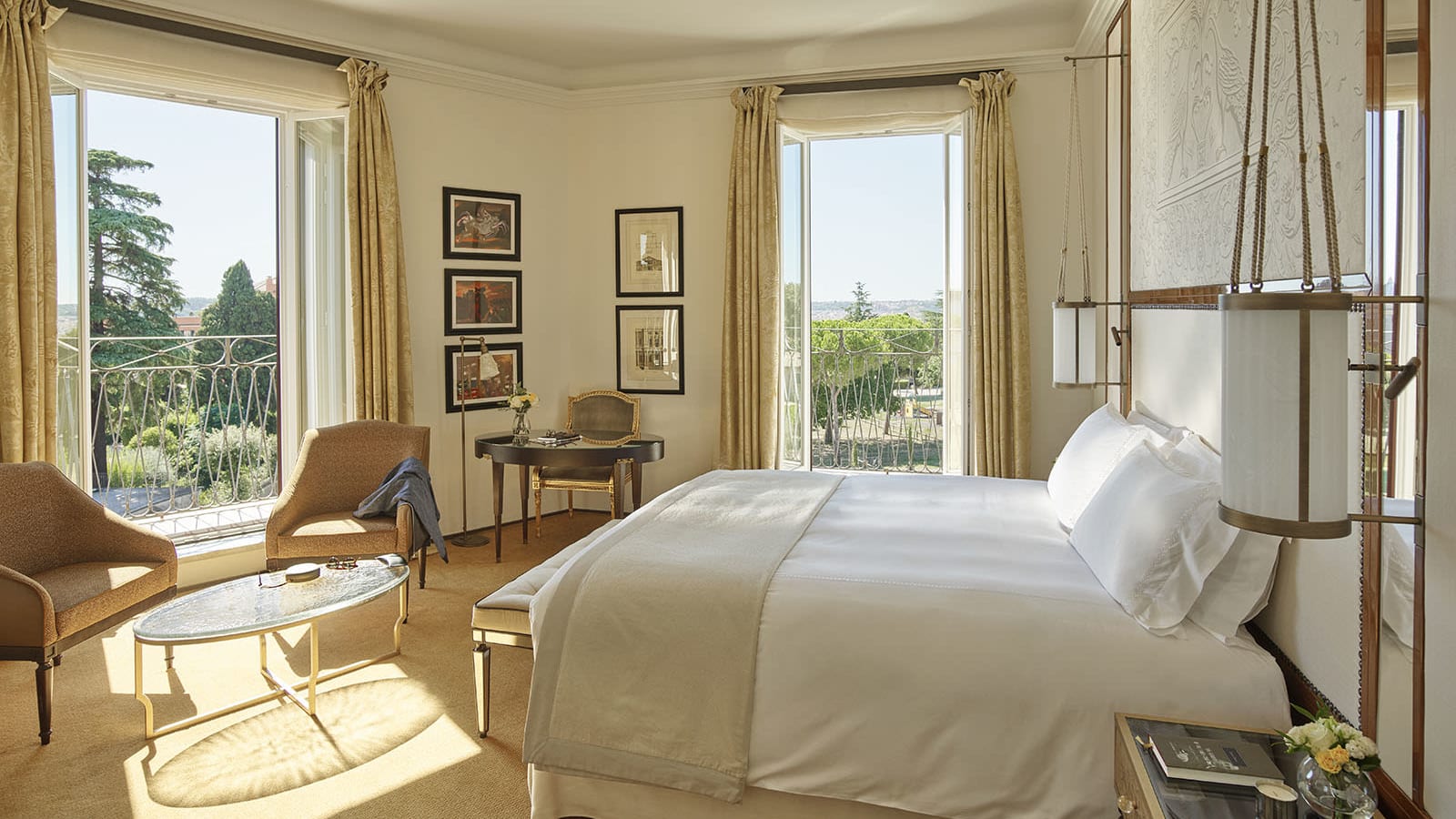 Inviting Hotel Eden Rome