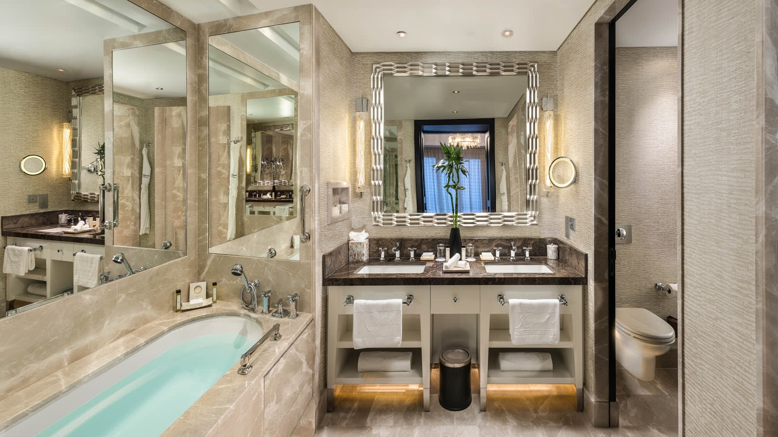 Elegant Kempinski Hotel Mall of the Emirates Dubai