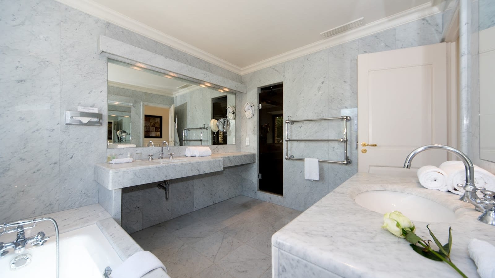 Elegant Les Bories & Spa Gordes