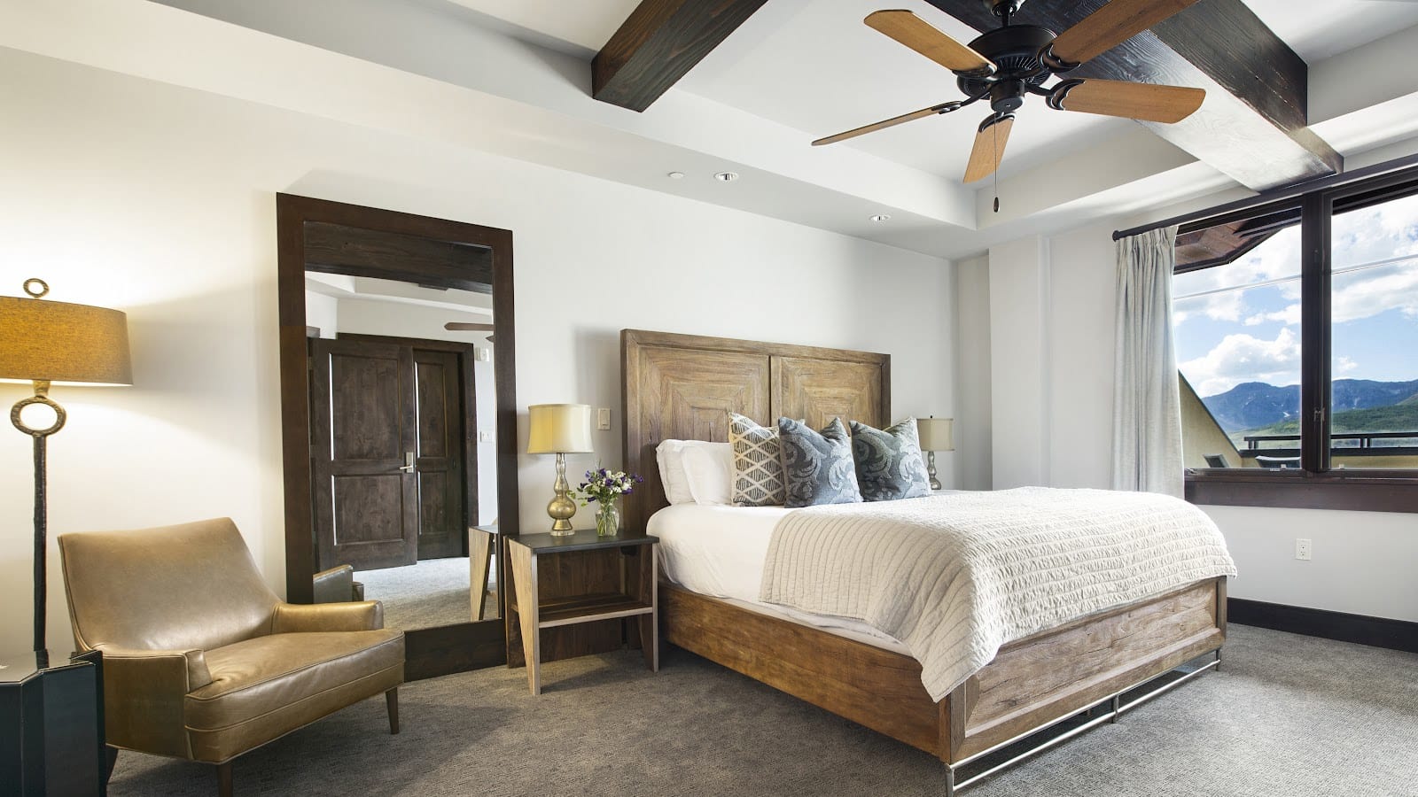 Cozy Hôtel Lumière by Dunton Telluride