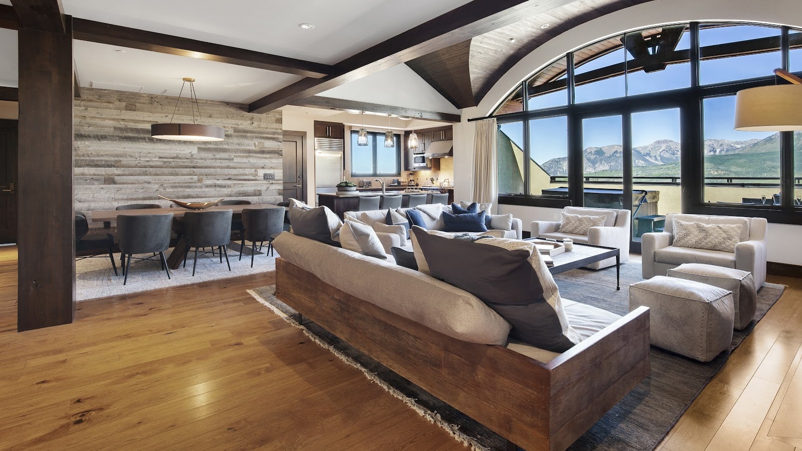 Cozy Hôtel Lumière by Dunton Telluride