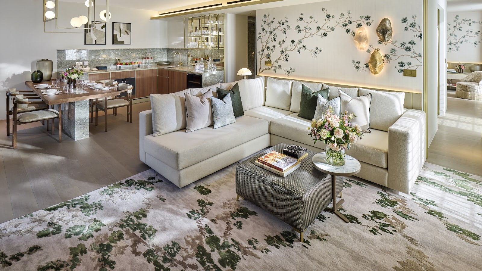Elegant suite at Mandarin Oriental Mayfair, London