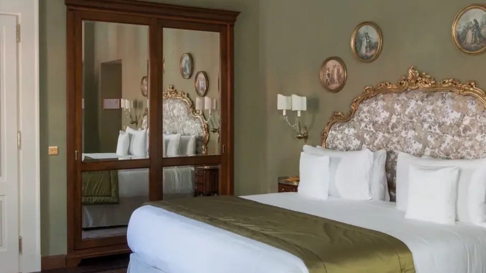 Luxurious Room Passalacqua Lake Como