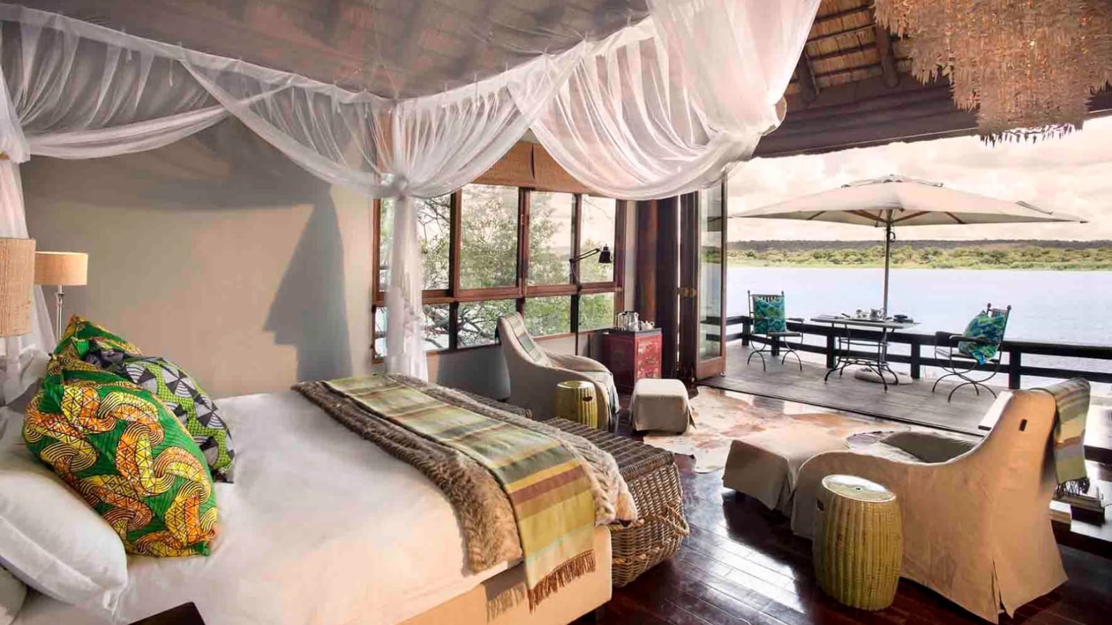 Cozy Royal Chundu – Luxury Zambezi Lodges Livingstone