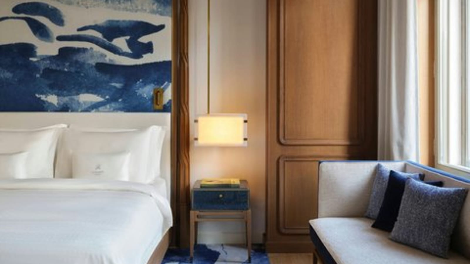 Chic St. Regis Budapest Budapest