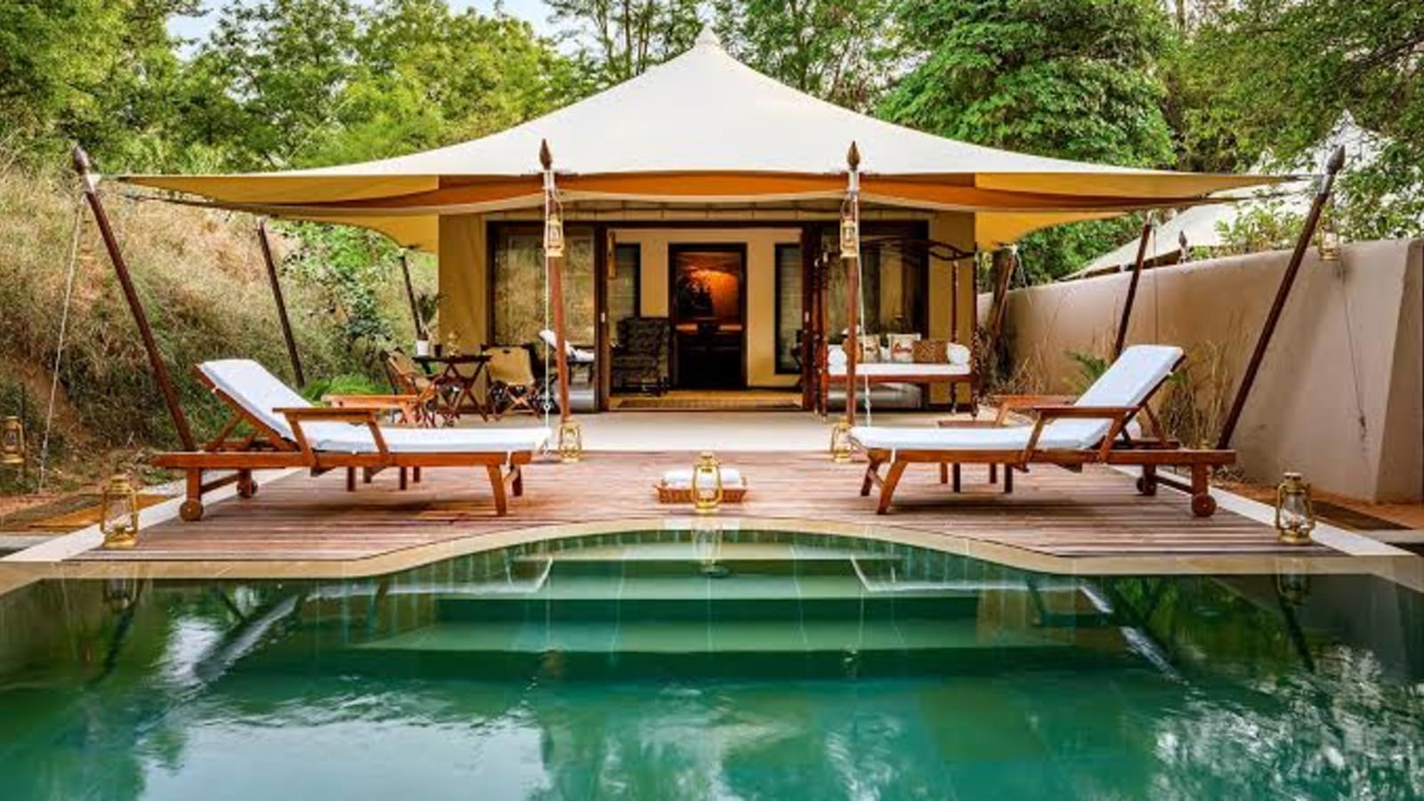 Elegant suite at SUJÁN Sher Bagh, India Ranthambore