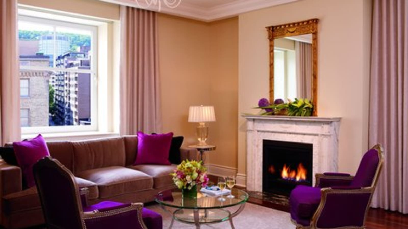 Cozy suite at The Ritz-Carlton Montreal