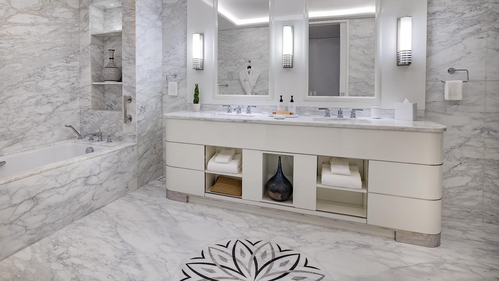 Elegant Waldorf Astoria Lusail Doha