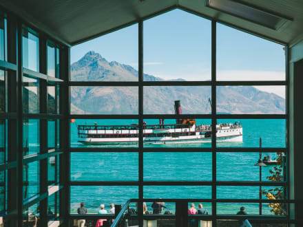 Eichardt's Private Hotel — Queenstown