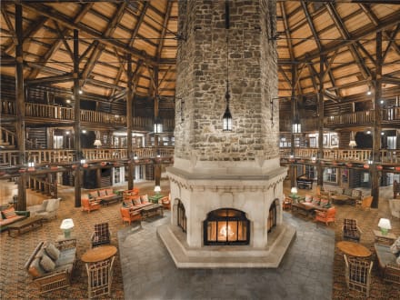 Fairmont Le Château Montebello — Montebello