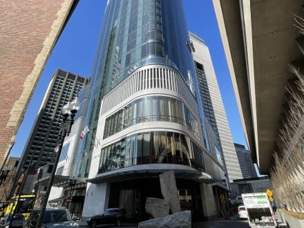 Four Seasons One Dalton Street — Boston
