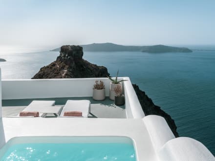 Grace Hotel, Auberge Resorts Collection — Imerovigli
