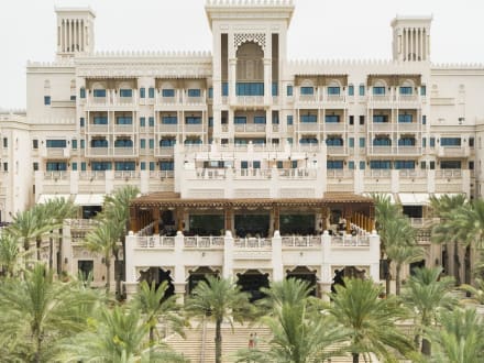 Jumeirah Al Qasr — Dubai