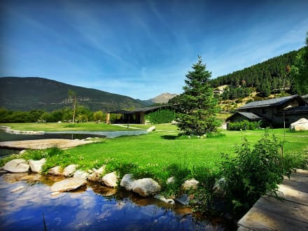 Les Pardines 1819 Mountain Suites & Spa — Encamp