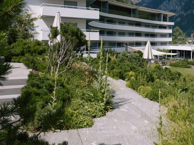 7132 Hôtel, Vals