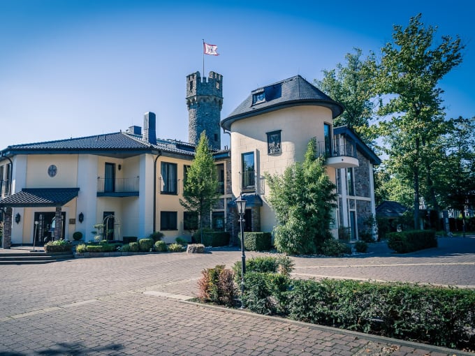 Hôtel Burg Schwarzenstein, Geisenheim