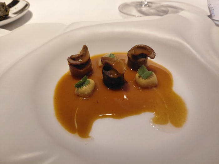 Délicieux plat au ABaC Restaurant & Hotel Barcelone