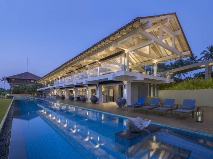 Elegant Anantara Kalutara Resort Kalutara