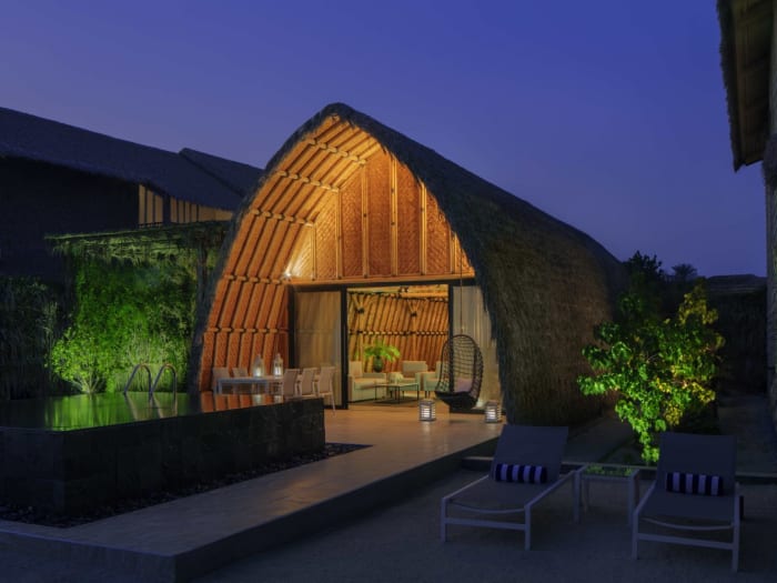 Elegant Anantara World Islands Dubai Resort Dubai