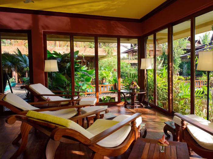Confortable espace de détente à Angkor Village Hotel Siem Reap