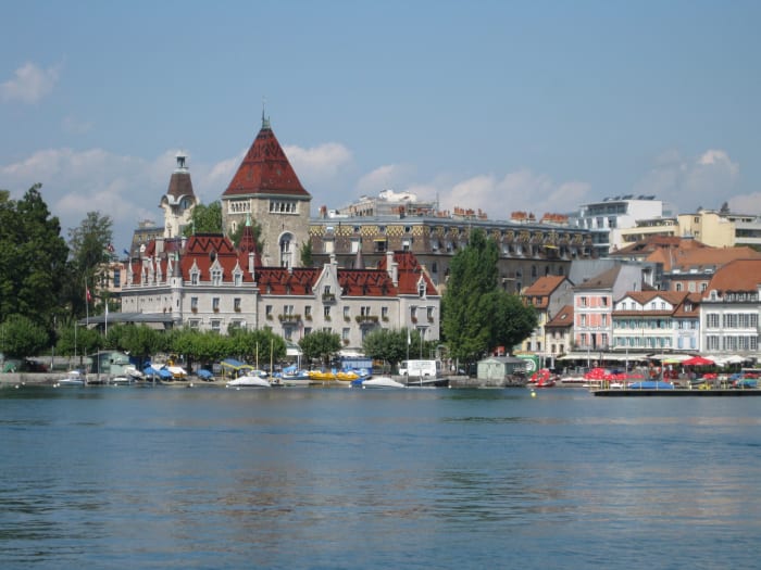 Charming Chateau d'Ouchy Lausanne