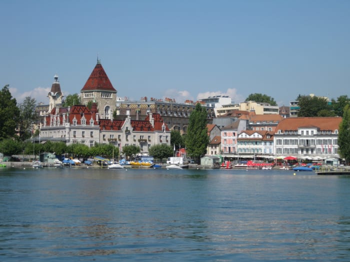Charming Chateau d'Ouchy Lausanne