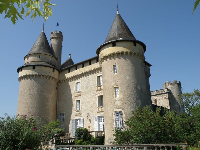 Imposant Hôtel Château de Mercuès à Mercuès
