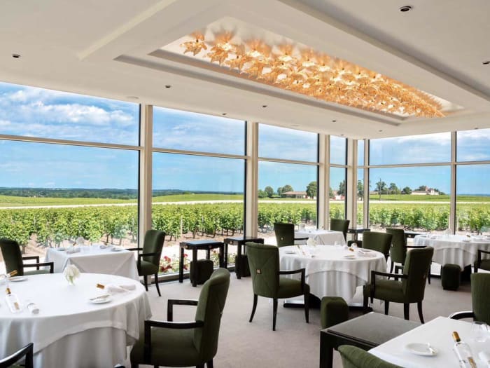 Élégant Château Lafaurie-Peyraguey Hôtel & Restaurant LALIQUE Bommes