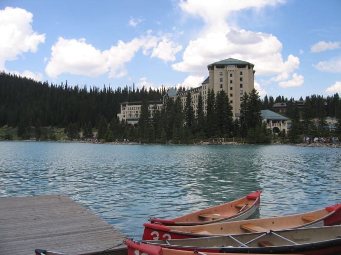 Stunning Fairmont Chateau Lake Louise Lake Louise