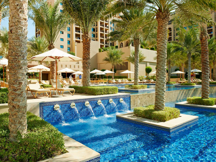 Inviting Fairmont The Palm Dubai