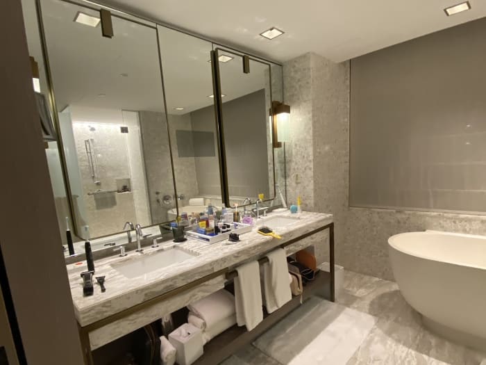 Elegant Four Seasons Hotel New York Downtown New York