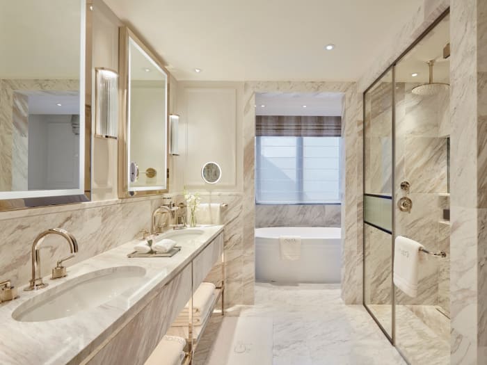 Elegant Jumeirah Carlton Tower London